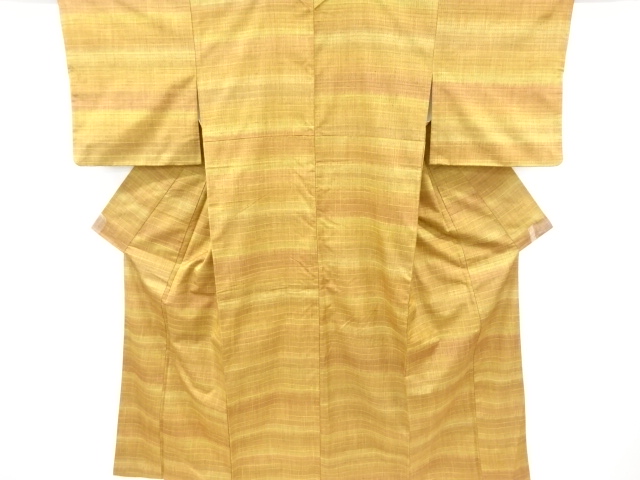 リサイクル　横段に抽象模様織出し手織り紬着物